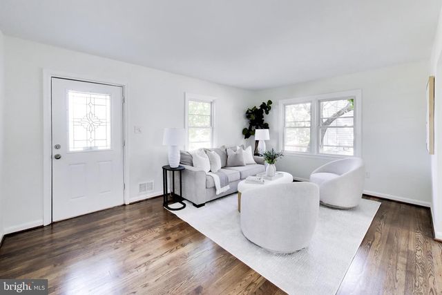 6214 ATWOOD ST, District Heights, MD 20747