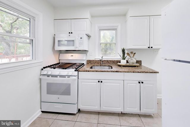 6214 ATWOOD ST, District Heights, MD 20747