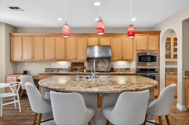 6832 Salvaterra Cir, Elk Grove, CA 95757