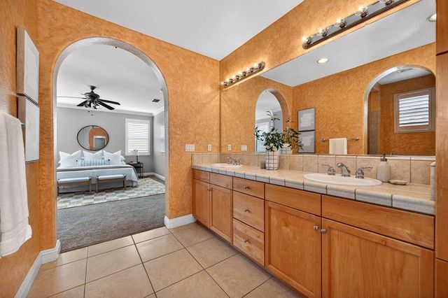 6832 Salvaterra Cir, Elk Grove, CA 95757