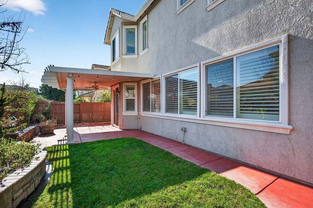 6832 Salvaterra Cir, Elk Grove, CA 95757