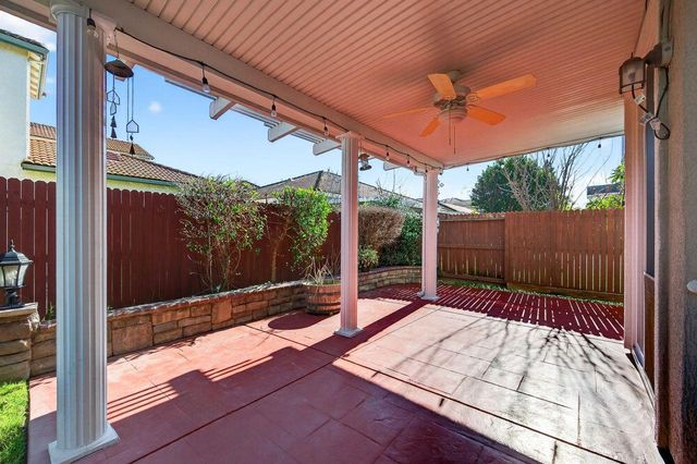 6832 Salvaterra Cir, Elk Grove, CA 95757