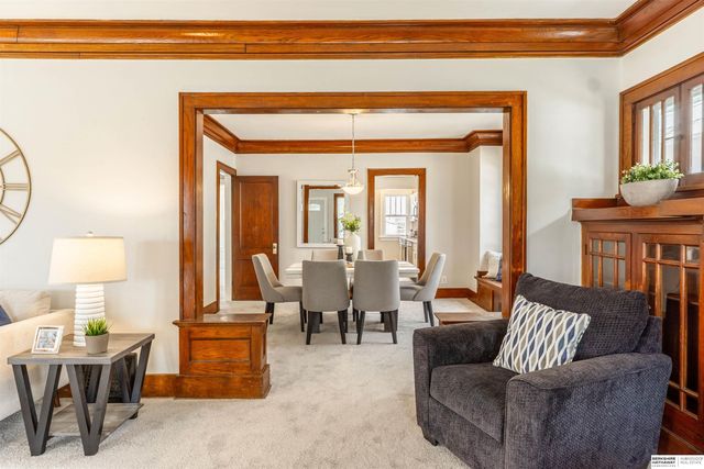 2532 Hartman Avenue, Omaha, NE 68111