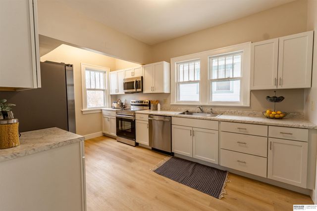 2532 Hartman Avenue, Omaha, NE 68111