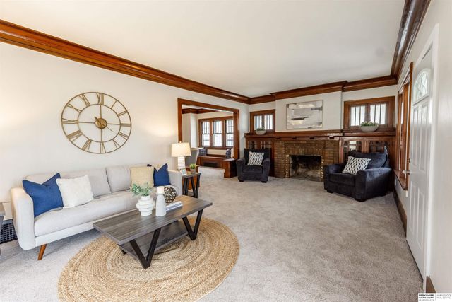 2532 Hartman Avenue, Omaha, NE 68111