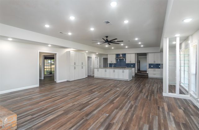 13 Crestview Circle, Rockwall, TX 75087