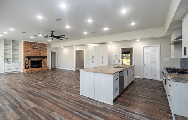 13 Crestview Circle, Rockwall, TX 75087