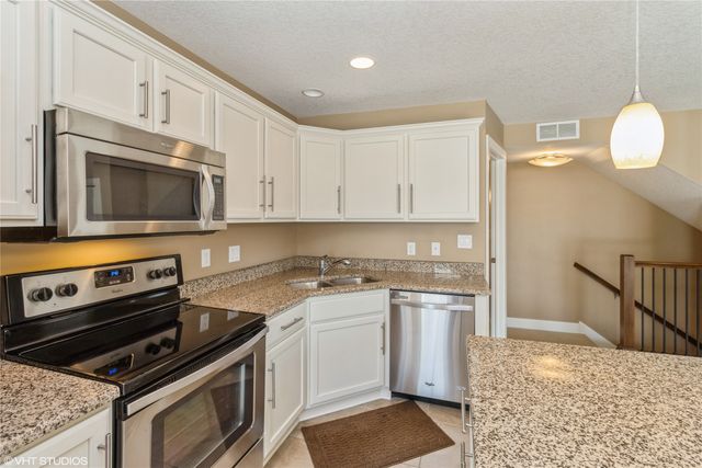 1024 NE 49th Lane, Ankeny, IA 50021
