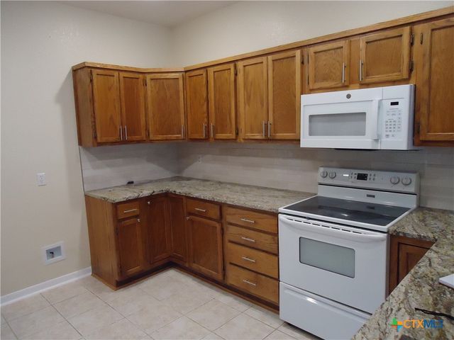 9630 Hunt Hill Road, Rogers, TX 76569