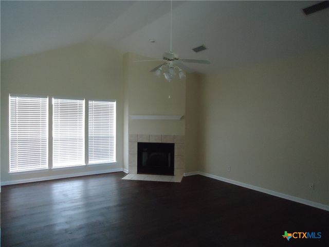 9630 Hunt Hill Road, Rogers, TX 76569