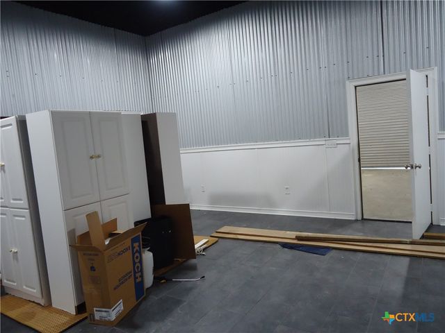 9630 Hunt Hill Road, Rogers, TX 76569