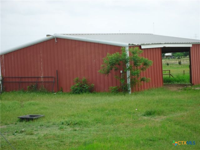 9630 Hunt Hill Road, Rogers, TX 76569