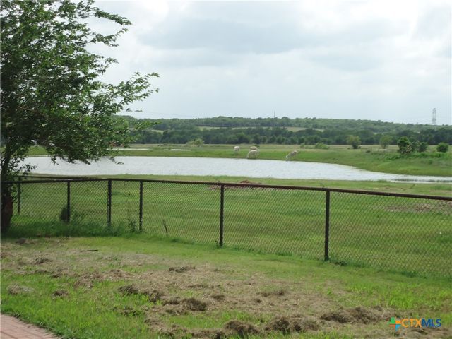 9630 Hunt Hill Road, Rogers, TX 76569