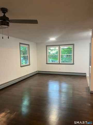 6 Elaine Street, Bozrah, CT 06334