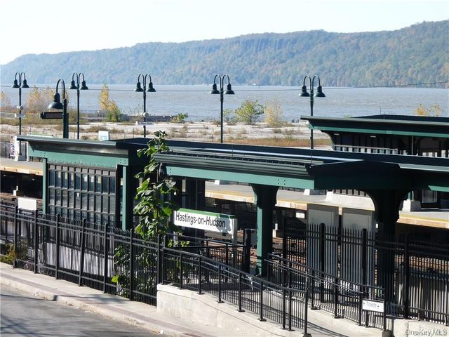 24 Kent Avenue, Hastings-on-hudson, NY 10706