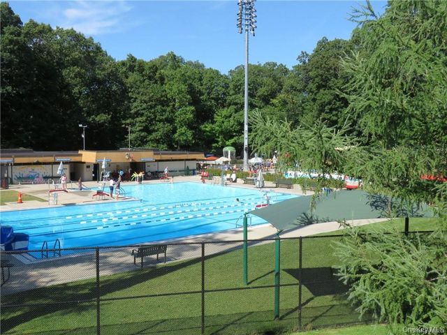 24 Kent Avenue, Hastings-on-hudson, NY 10706