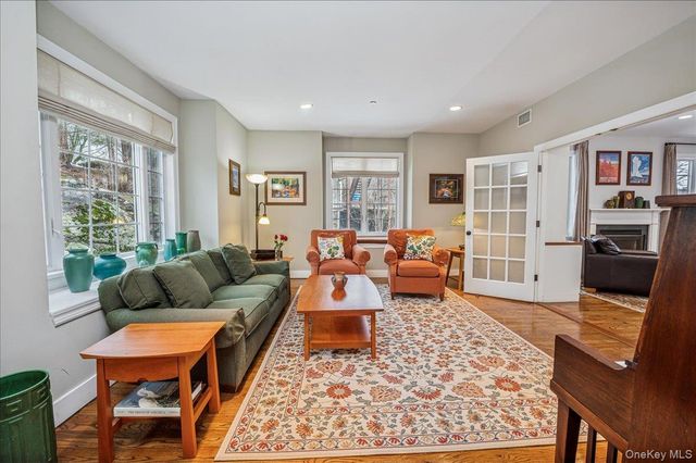 24 Kent Avenue, Hastings-on-hudson, NY 10706