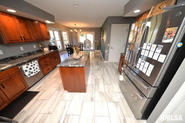 501 CARDINAL Drive, Mt Vernon, IL 62864