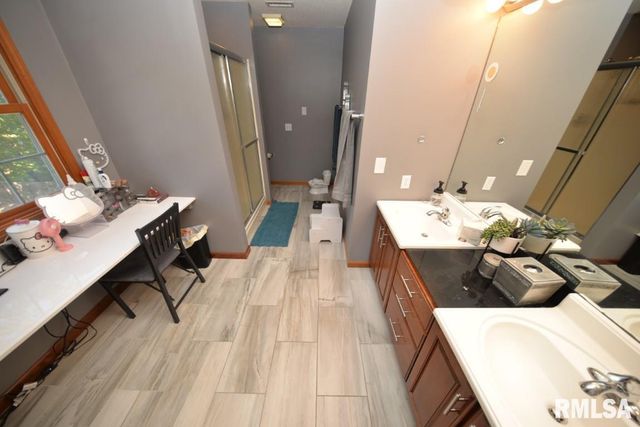 501 CARDINAL Drive, Mt Vernon, IL 62864