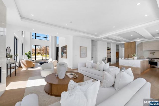 356 Bullard Avenue, Paramus, NJ 07652