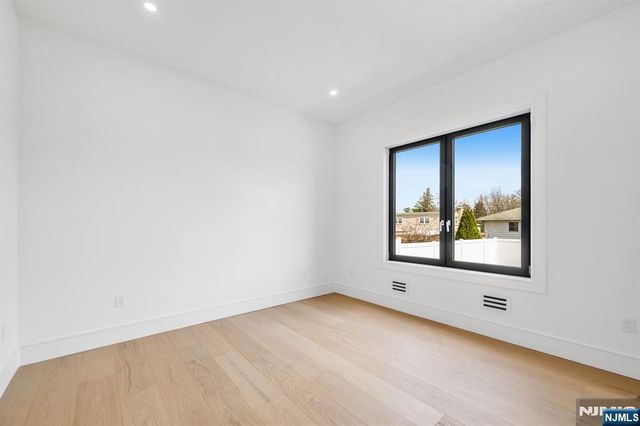 356 Bullard Avenue, Paramus, NJ 07652