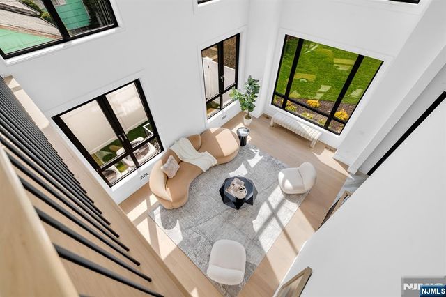 356 Bullard Avenue, Paramus, NJ 07652