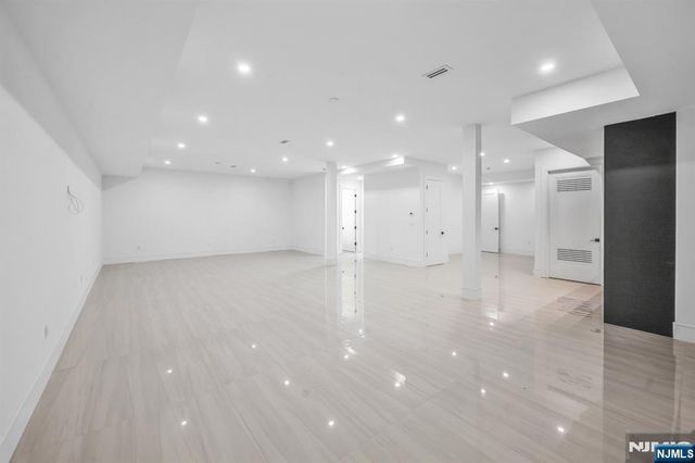 356 Bullard Avenue, Paramus, NJ 07652