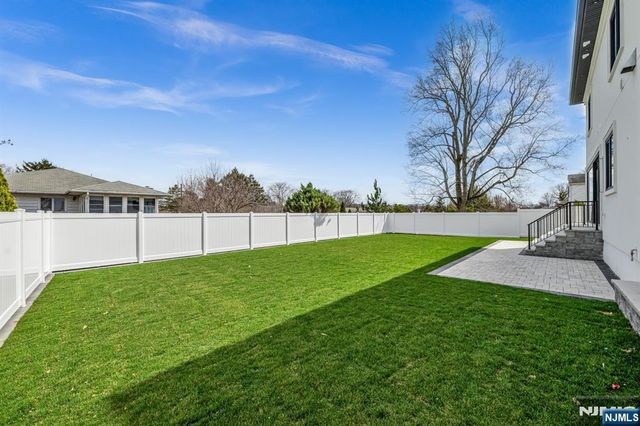 356 Bullard Avenue, Paramus, NJ 07652