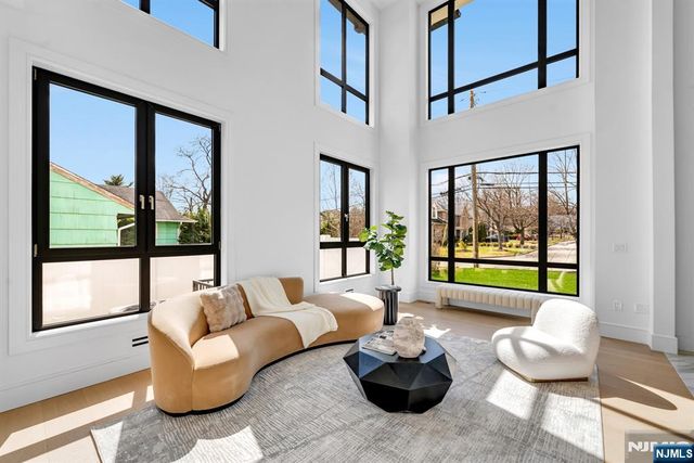 356 Bullard Avenue, Paramus, NJ 07652