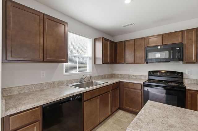 3042 Killarney Park, White House, TN 37188