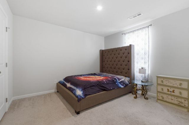 3042 Killarney Park, White House, TN 37188