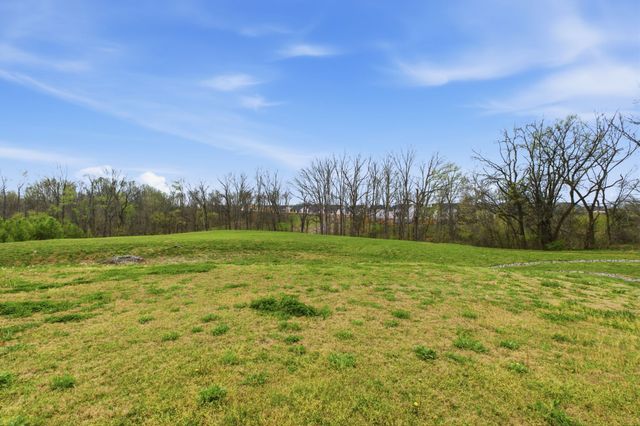 3042 Killarney Park, White House, TN 37188