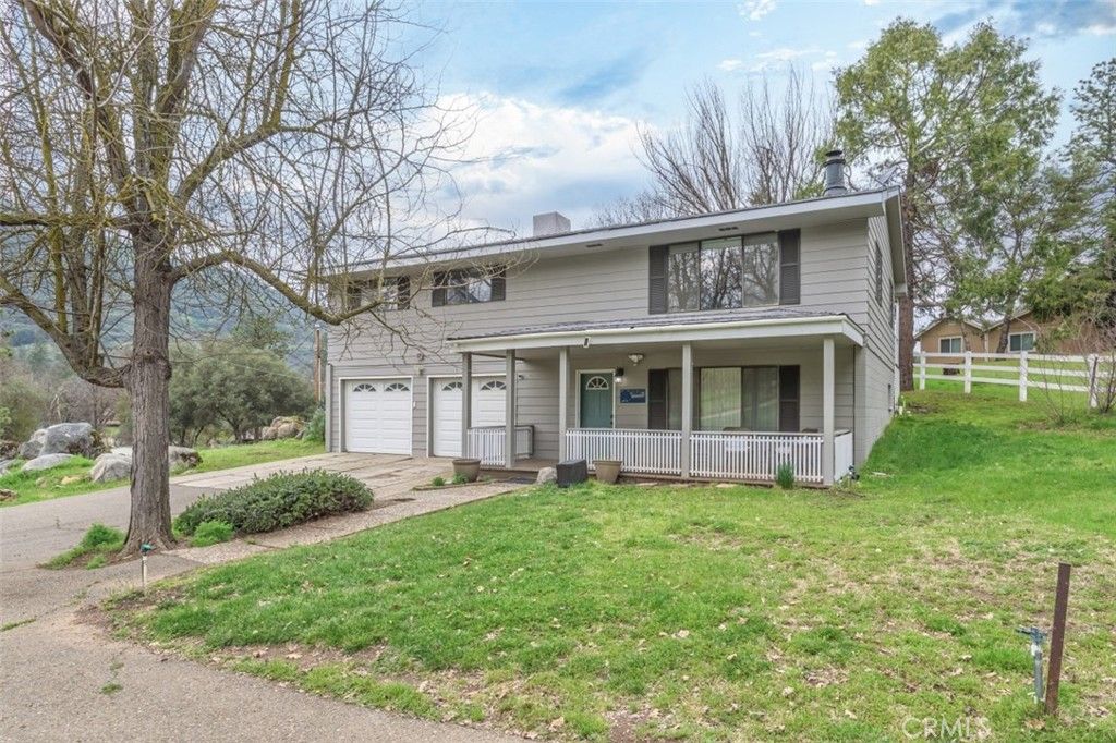 Image 1 of property listing at 45221 Big Oak Lane, Oakhurst, CA 93644