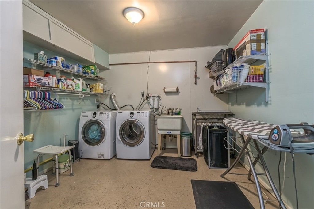 Image 18 of property listing at 45221 Big Oak Lane, Oakhurst, CA 93644