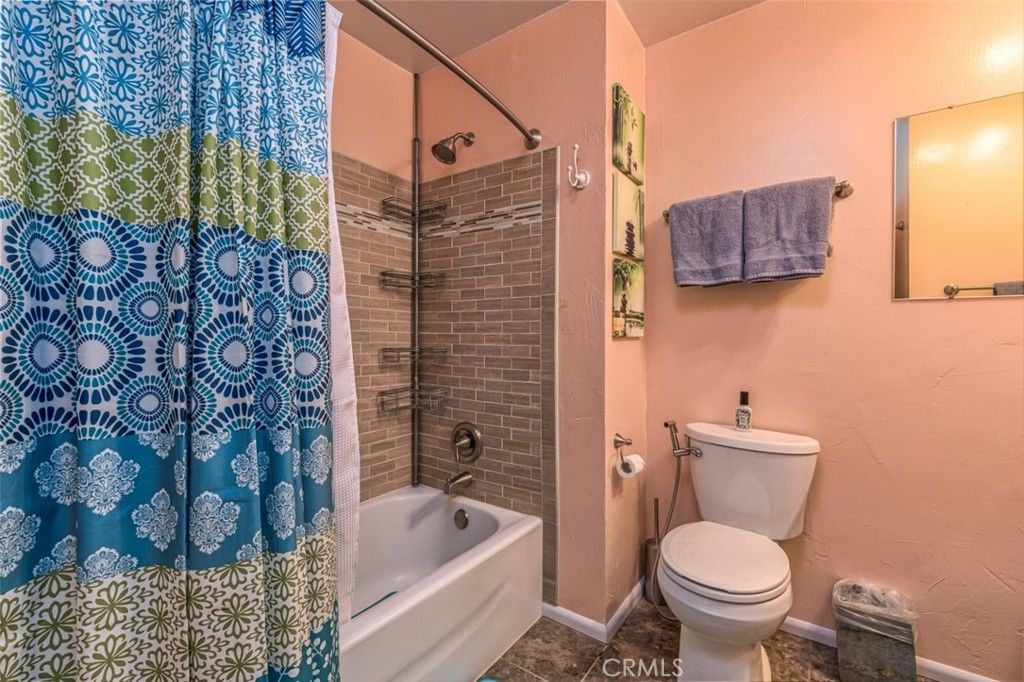 Image 31 of property listing at 45221 Big Oak Lane, Oakhurst, CA 93644