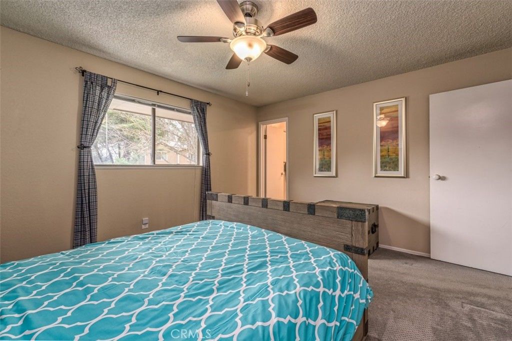 Image 36 of property listing at 45221 Big Oak Lane, Oakhurst, CA 93644