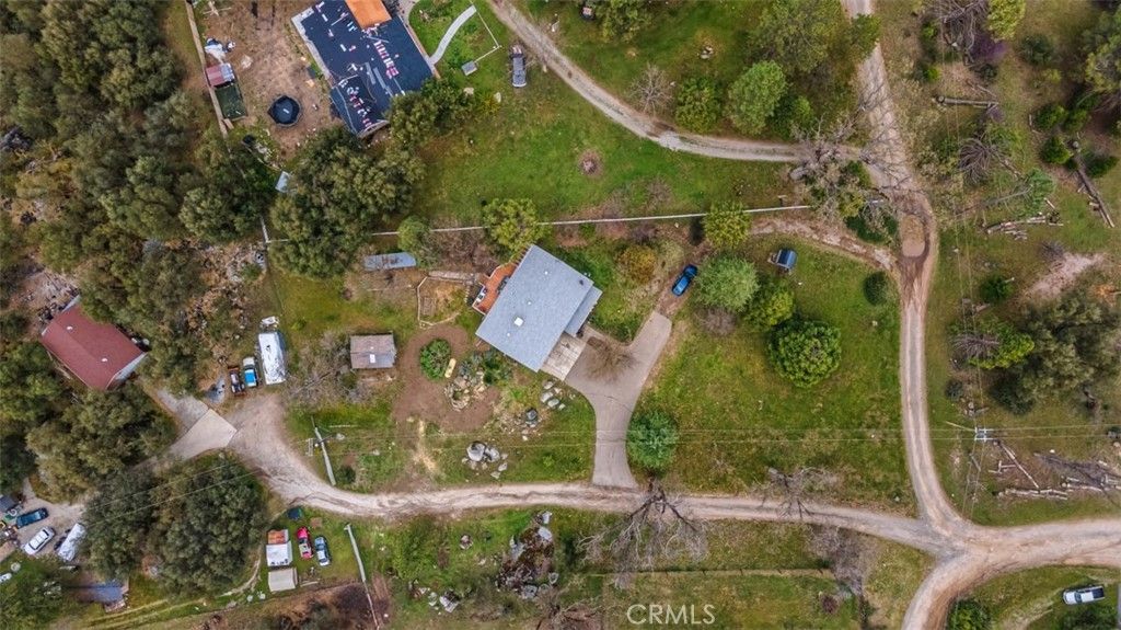 Image 45 of property listing at 45221 Big Oak Lane, Oakhurst, CA 93644