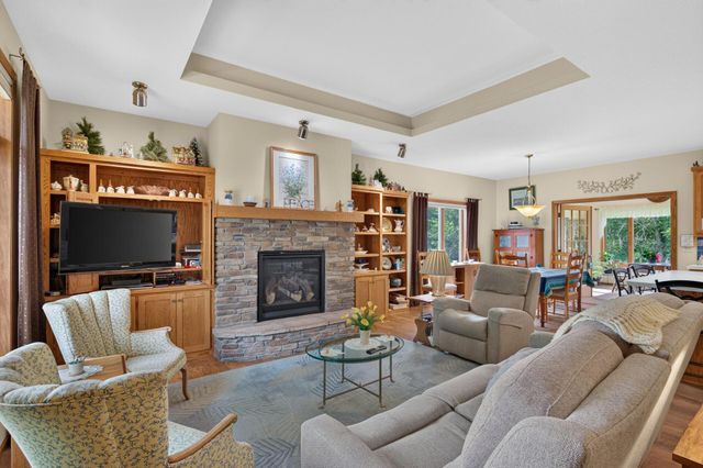 525 Devin Lane, River Falls, WI 54022