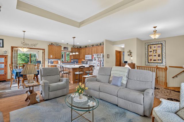 525 Devin Lane, River Falls, WI 54022