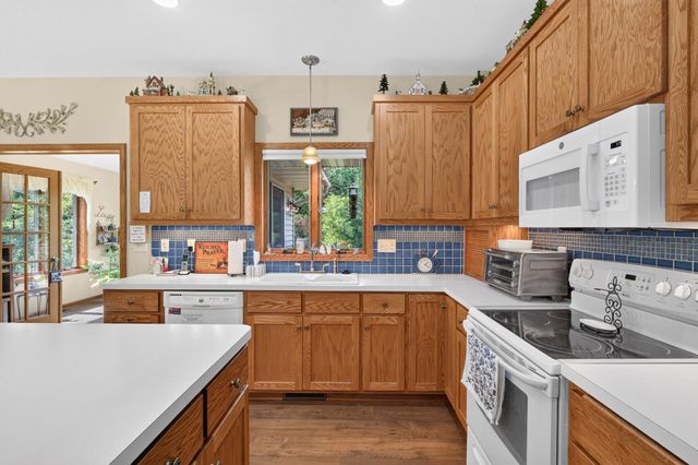525 Devin Lane, River Falls, WI 54022