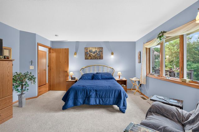 525 Devin Lane, River Falls, WI 54022