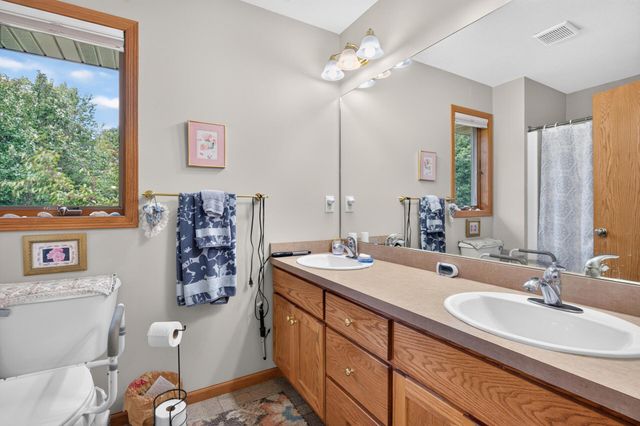 525 Devin Lane, River Falls, WI 54022
