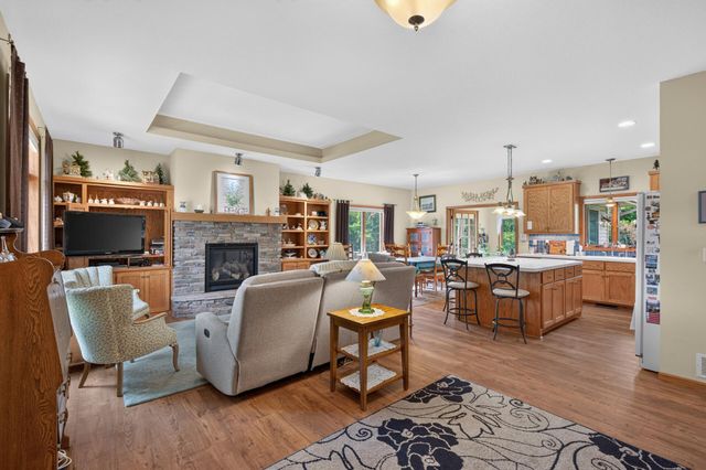 525 Devin Lane, River Falls, WI 54022
