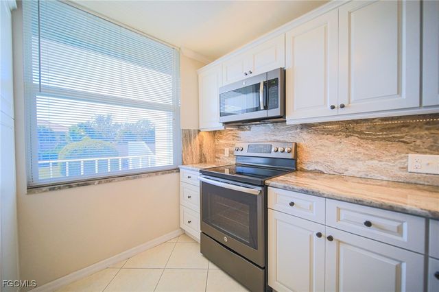 5959 Winkler RD 206, Fort Myers, FL 33919