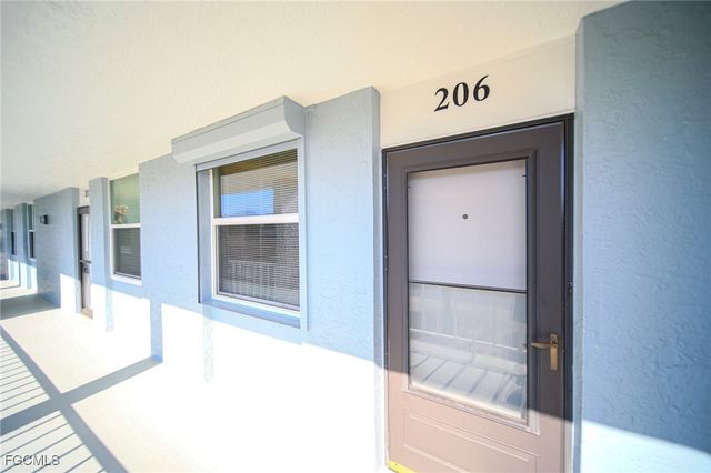 5959 Winkler RD 206, Fort Myers, FL 33919