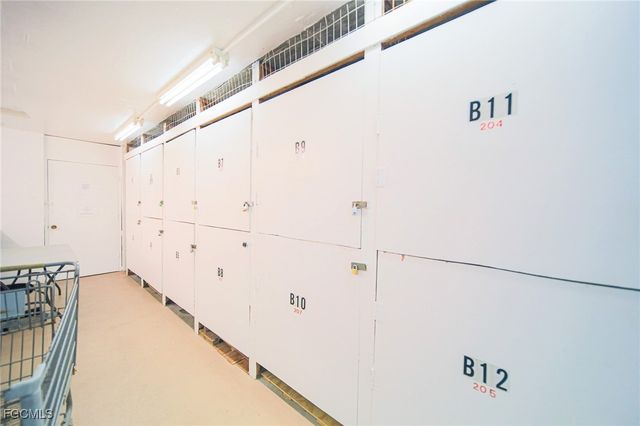 5959 Winkler RD 206, Fort Myers, FL 33919