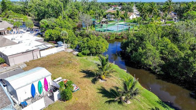 5959 Winkler RD 206, Fort Myers, FL 33919