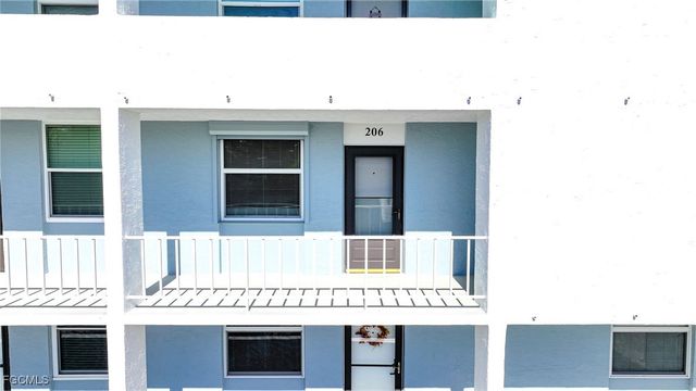 5959 Winkler RD 206, Fort Myers, FL 33919