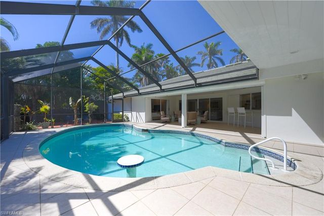 660 14th AVE S, Naples, FL 34102