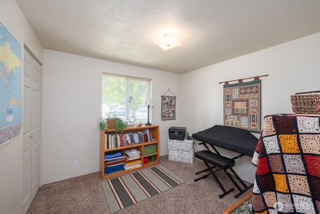 4325 W William Avenue, Moses Lake, WA 98837